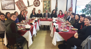 Başkan Hasan Sezgin personelin kadınlar gününü kutladı